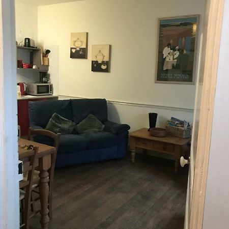 Le Petit Logement Apartment Pre-en-Pail-Saint-Samson ภายนอก รูปภาพ