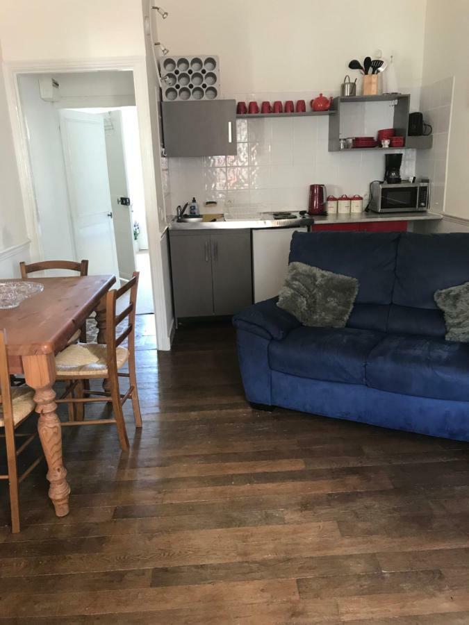 Le Petit Logement Apartment Pre-en-Pail-Saint-Samson ภายนอก รูปภาพ